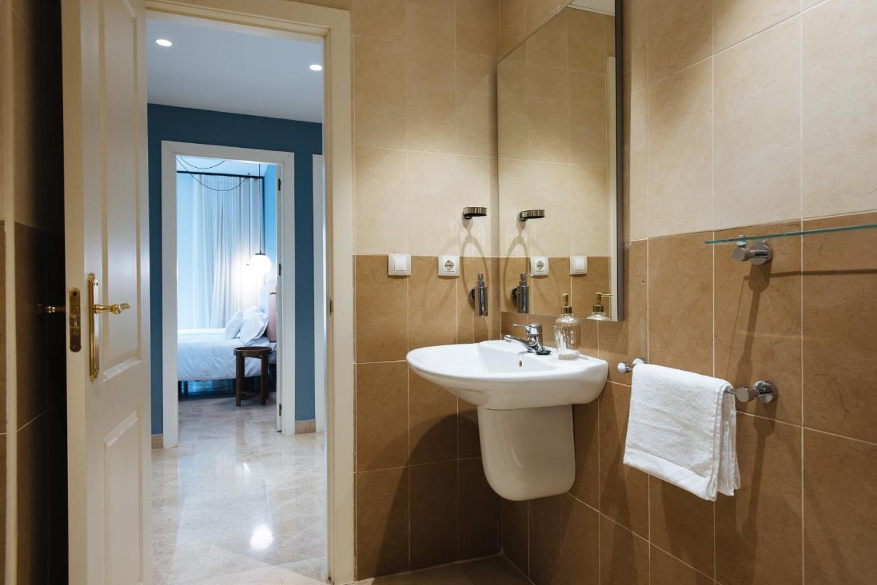 Magno Apartments Paseo De La O - Private Parking Included Sevilla Kültér fotó