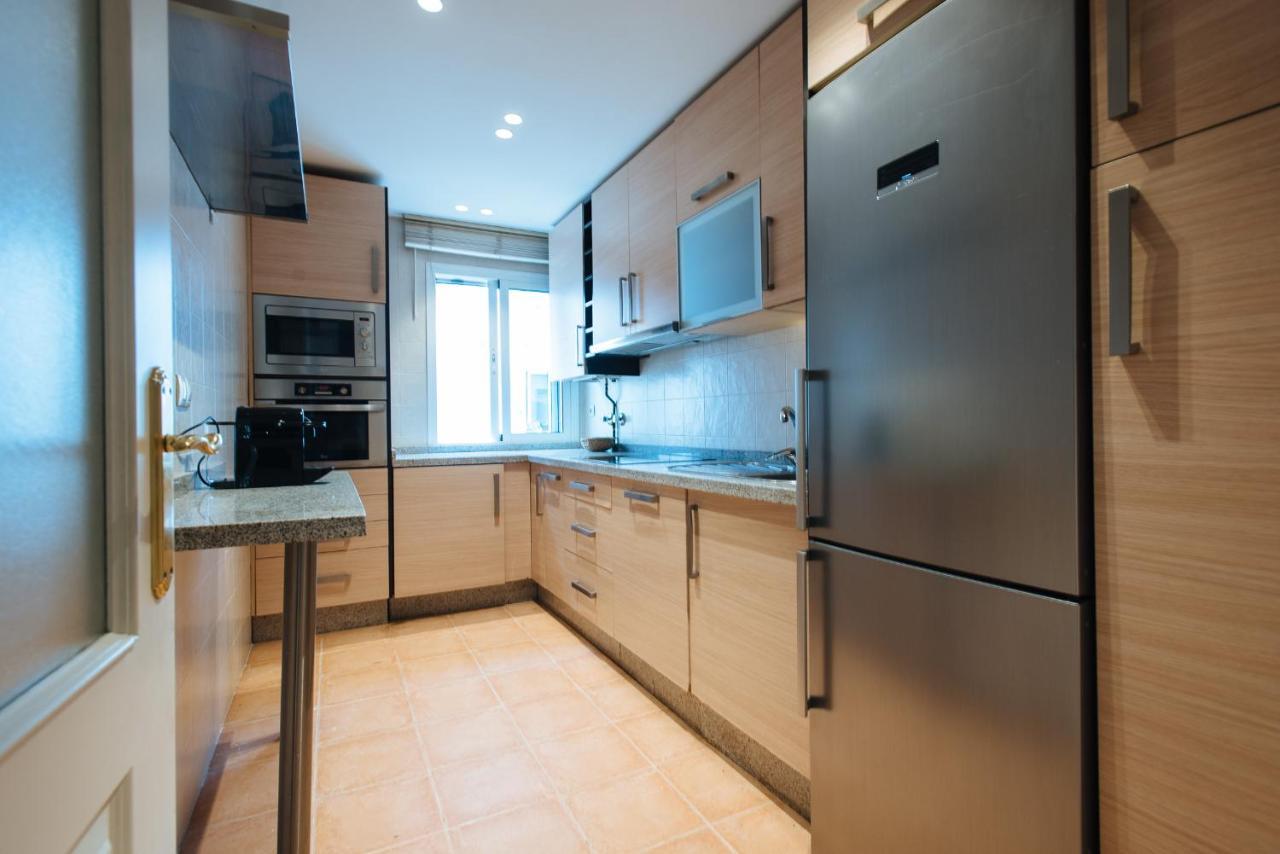 Magno Apartments Paseo De La O - Private Parking Included Sevilla Kültér fotó