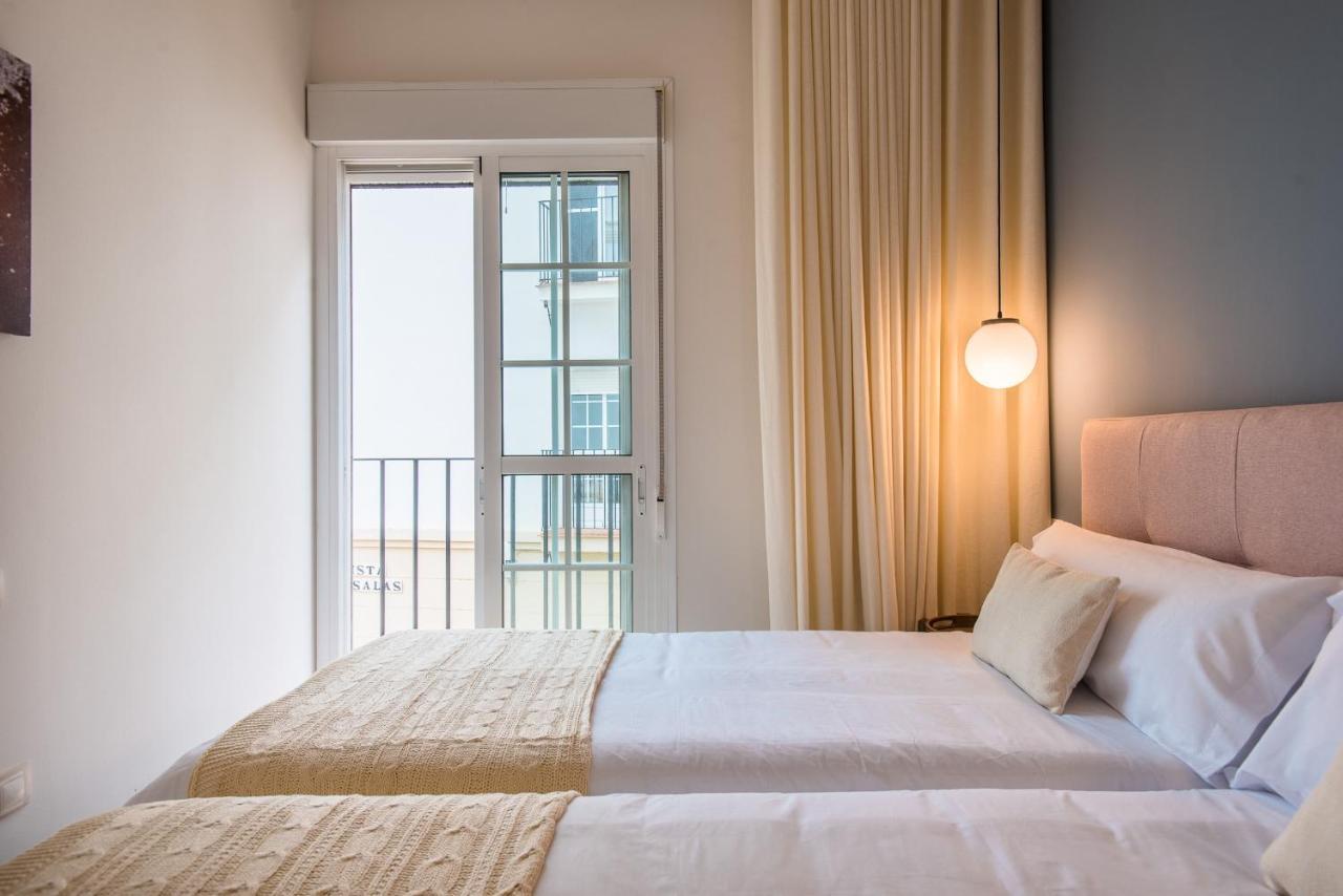 Magno Apartments Paseo De La O - Private Parking Included Sevilla Kültér fotó