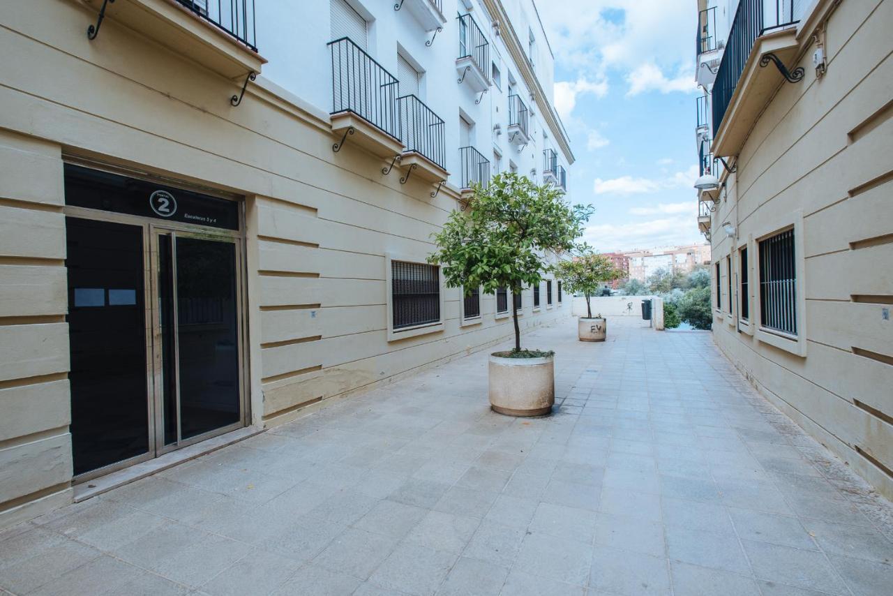 Magno Apartments Paseo De La O - Private Parking Included Sevilla Kültér fotó
